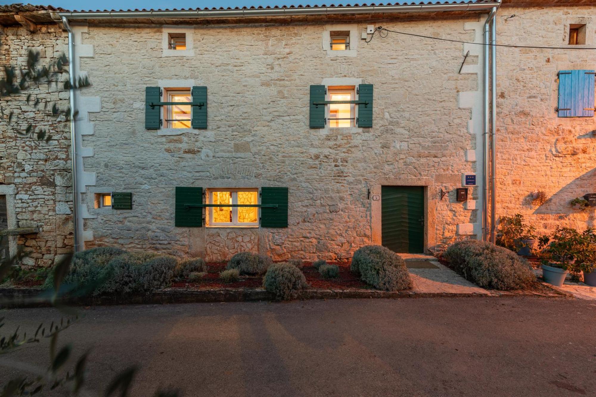 فيلا Casa Stifanici Baderna المظهر الخارجي الصورة